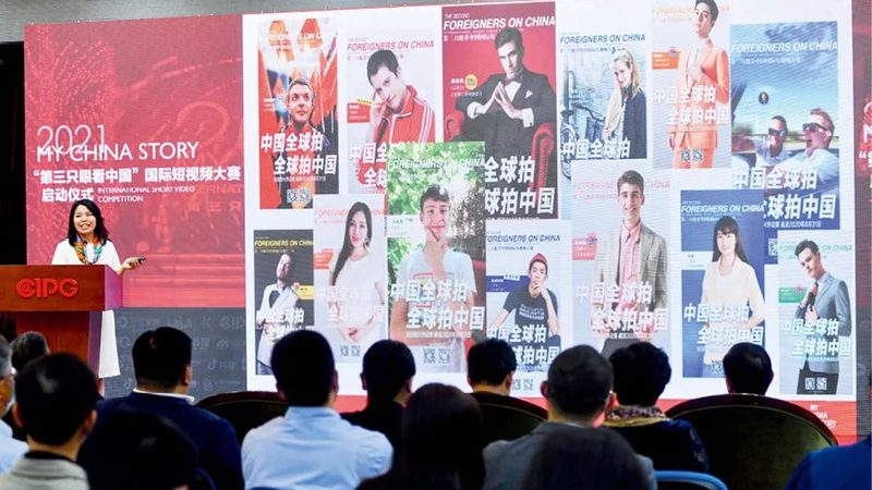 文化传媒公司岗位排名：揭秘行业高薪岗位与晋升路径**